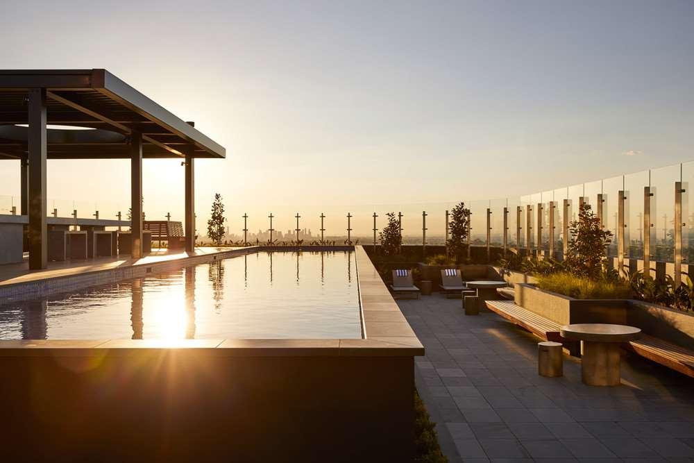 Art Series - The Chen Box Hill Servizi foto The rooftop pool at The Standard East Village